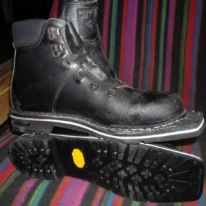 3 pin Tele Ski Boot With Vibram Sole
